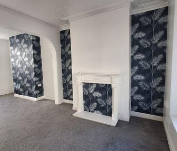 2 bedroom house to rent - Photo 1