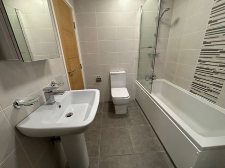2 bedroom apartment to rent - Photo 5