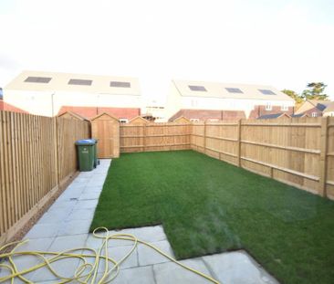 3 bedroom semi-detached house to rent - Photo 1