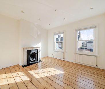 4 bedroom terraced house to rent - Photo 3