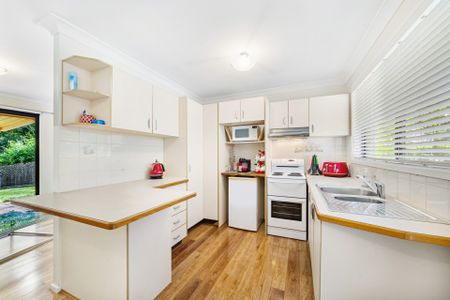 Immaculately presented single level home - Photo 3