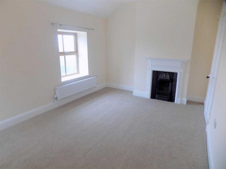 3 bedroom semi-detached house to rent - Photo 5