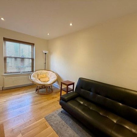 Dover Street, Inner Avenue - Photo 1