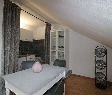 * SCHUCKELIGES NEST FUER SINGLES IN ST. TÖNIS! 1-ZIMMER Mansarden-Apartment, Kornstr. * - Foto 4