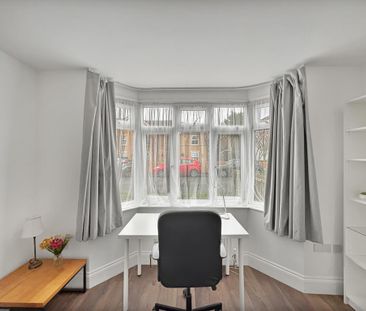 1 bedroom in a house share to rent - Photo 3