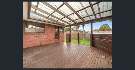 Cosy 5 bedroom home - Photo 3