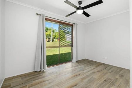 Family Home on a Spacious 700m2 block - Photo 4