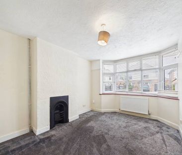 Smythies Avenue, Colchester, Essex, CO1 2US - Photo 2