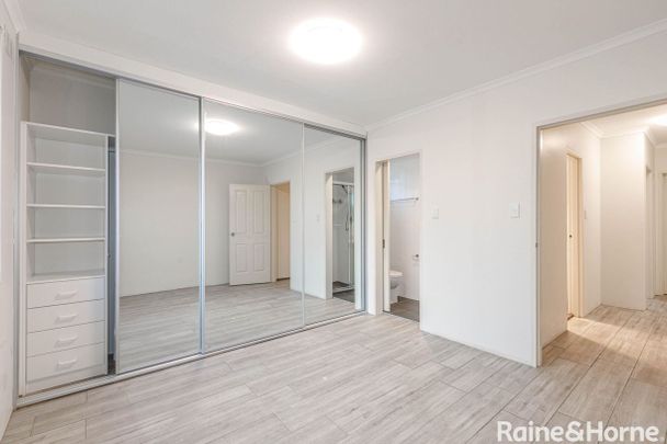 3 Bedroom Unit Close to Parramatta CBD - Photo 1