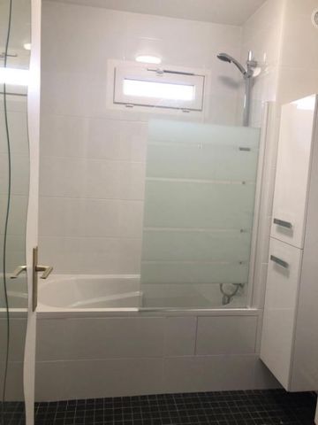 Location Appartement 3 pièces 75m² - Photo 4