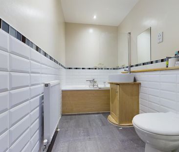 2 bedroom apartment to rent - Photo 6