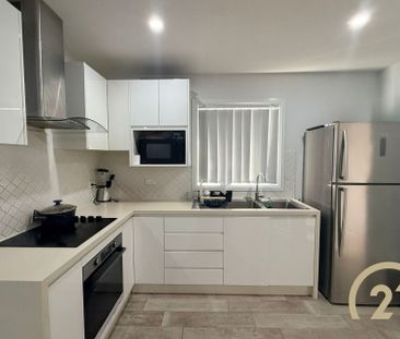 Spacious & Modern Three-Bedroom Granny Flat with Driveway Access - Photo 1