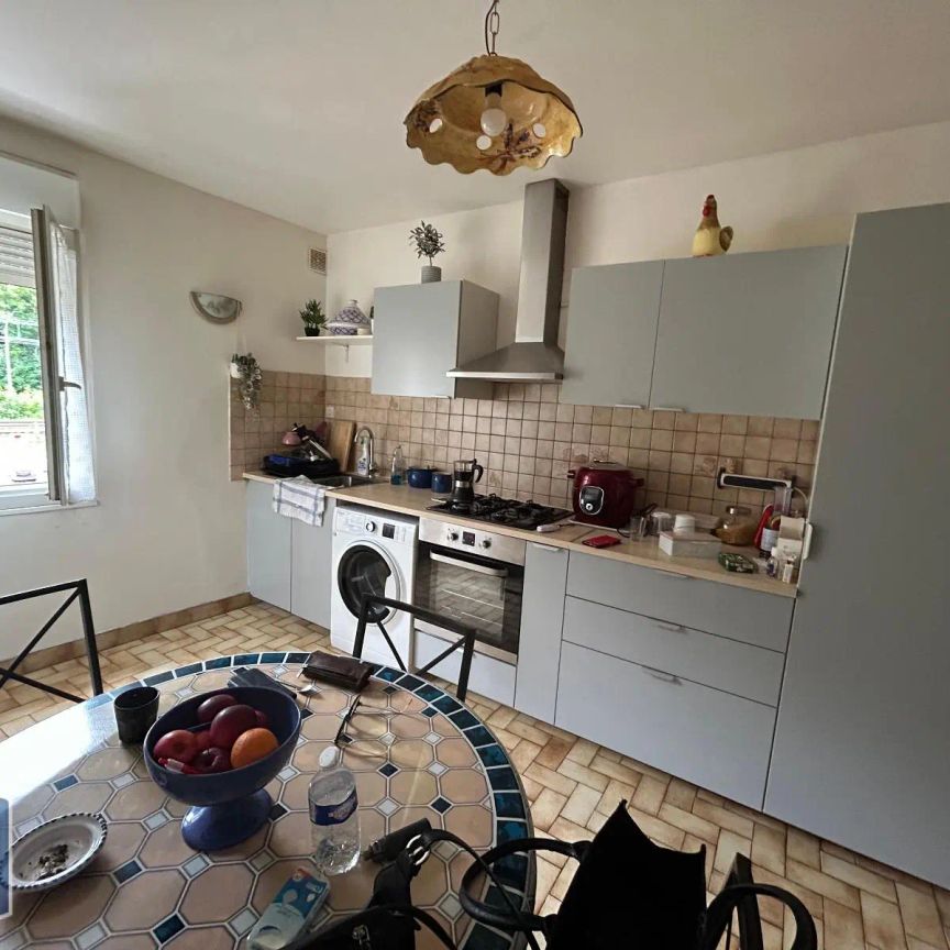Appartement à louer 3 pièces 79.6m² - Photo 1