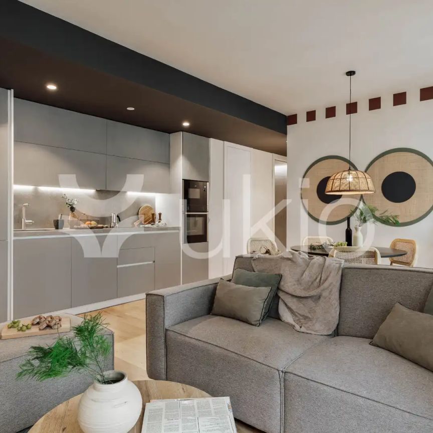 Apartamento de alquiler en Carrer de Josep Torres, Vila de Gràcia - Photo 1