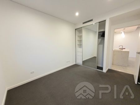 MODERN 2 BEDROOM APARTMENT FOR LEASE - Photo 4