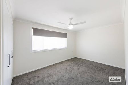 MODERN AIR CONDITIONED UNIT - Photo 3