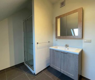 Lichtrijk tweeslaapkamerappartement met groot terras in het centrum... - Photo 4