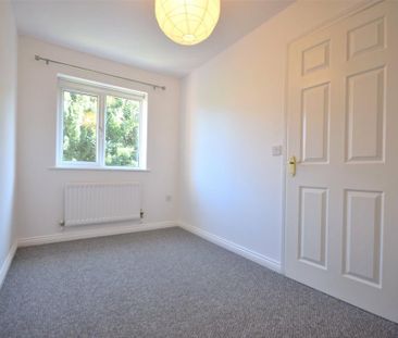 2 bedroom semi-detached house to rent - Photo 2