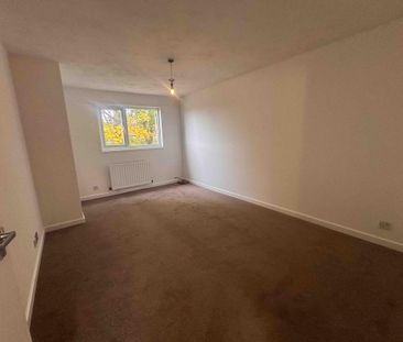 2 bedroom semi-detached house to rent - Photo 5