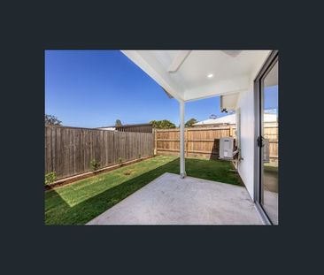 Easy Living 2 Bedroom Home Waiting For You To Move In! - Photo 4