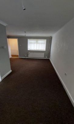 2 bedroom end of terrace house to rent - Photo 1