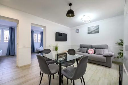 Calle de Nicolasa Gómez, Madrid, Community of Madrid 28022 - Foto 2