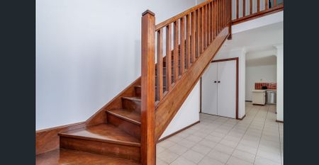 Refreshed double-story home in prime Duncraig location! - Photo 3