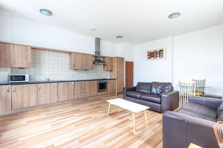 2 bed apartment to rent in Northumberland Street, City Centre, NE1 - Photo 5