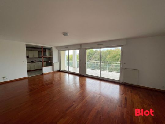Location Appartement 4 pièces 116m² RENNES 35000 - Photo 1