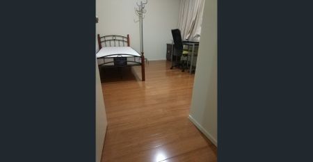 2 bedroom unit at UQ door step - Photo 4