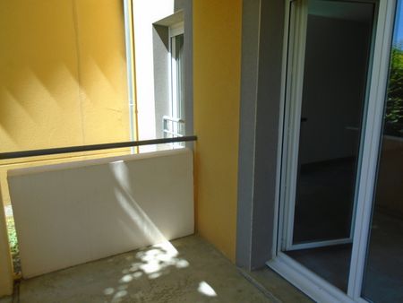 Location Appartement 2 pièces 45m² LANNEMEZAN 65300 - Photo 5
