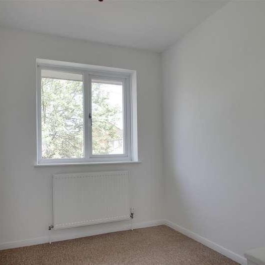 Wear Close, Worthing, BN13 - Photo 1