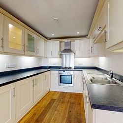 St Andrews Place, 72 Dumpton Park Drive, Broadstairs, CT10 1RT, Kent - Photo 3