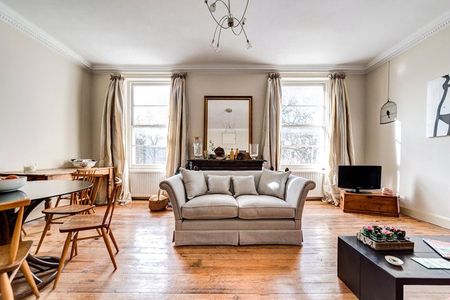 St. Georges Square, SW1V, London - Photo 2