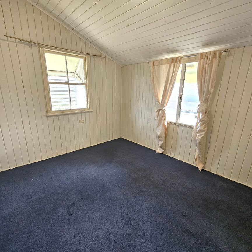 Highset Queenslander Close to Everything - Photo 1