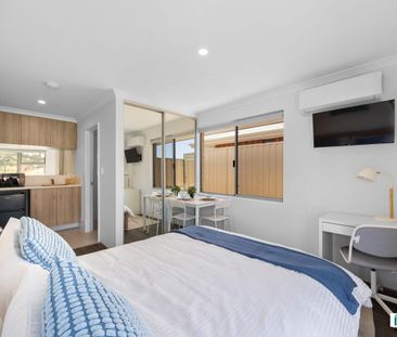 🌊 Modern Coastal Co - Living - Private Rooms Available Now for View... - Photo 3