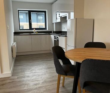 2 bedroom apartment to rent - Photo 5