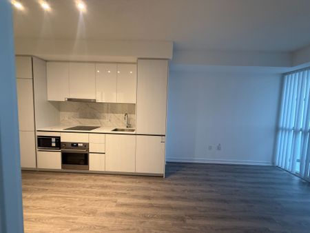 For Lease - 8 Interchange Way Unit# 2005, Vaughan, Ontario - Photo 3