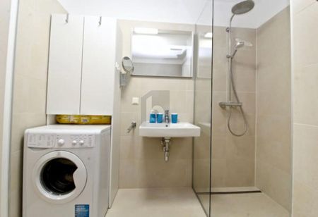 PREISREDUKTION! EXKLUSIVES WOHNEN MIT POOL – URBANES FEELING MIT BESONDEREM KOMFORT - Photo 4