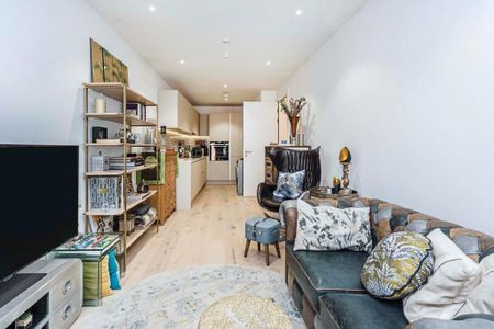 1 bedroom flat to rent - Photo 2