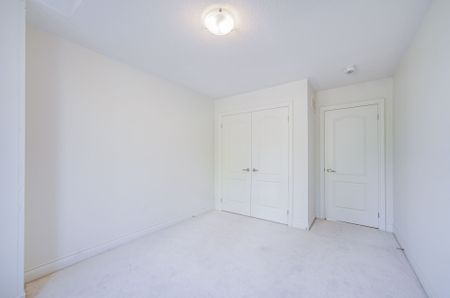 For Lease - 73 Sharonview Crescent, East Gwillimbury, Ontario - Photo 5