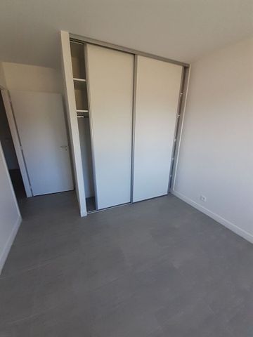 Location Maison 4 pièces 95m² - Photo 2
