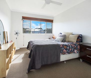 Spacious One-Bedroom Unit in Convenient Warners Bay Location! - Photo 2