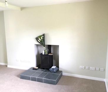 2 bedroom cottage to rent - Photo 2