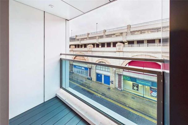 Cromwell Road, Redhill, Surrey, RH1 - Photo 1