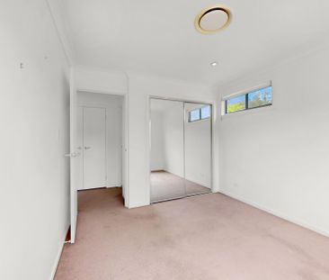 Town house walking distance to shops and schools - Photo 5