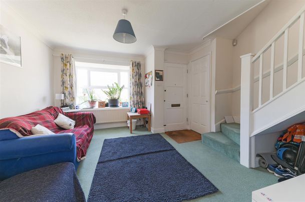 To Let 2 Bed House - End Terrace - Photo 1