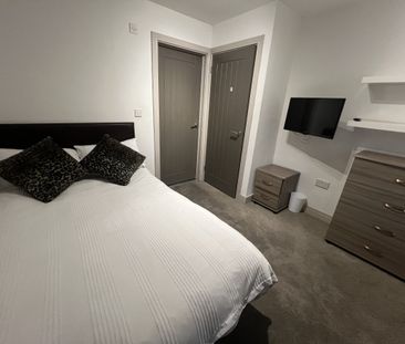 287 Dawlish Road - Photo 1