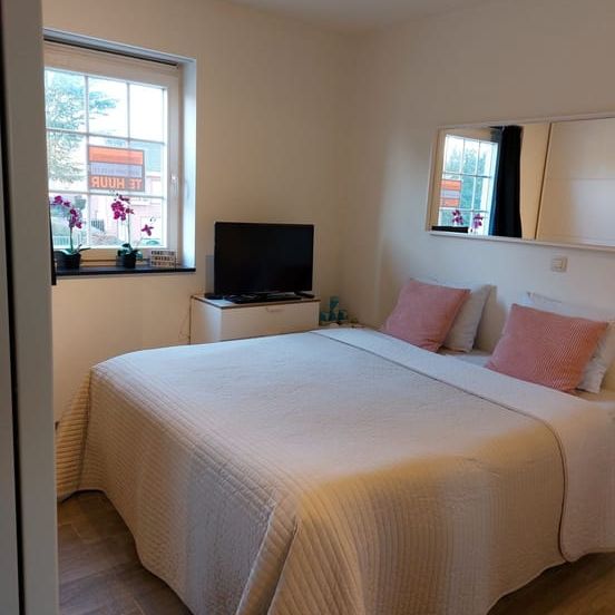 Appartement te huur - Photo 1