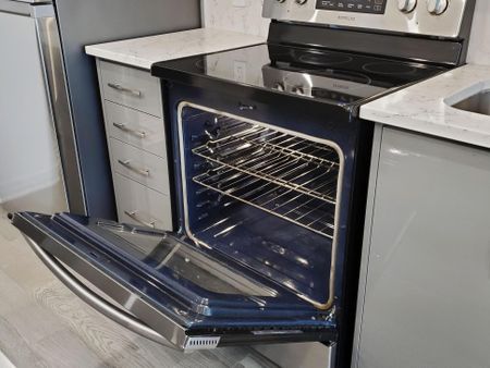 For Lease - 102 Grovewood Common Crescent Unit# 332, Oakville, Ontario - Photo 3